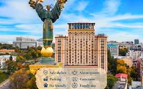 Готель Україна